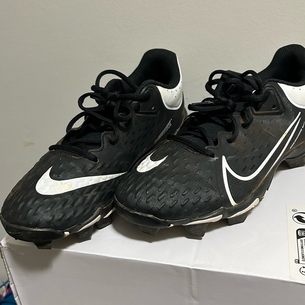 Nike soccer cleats women